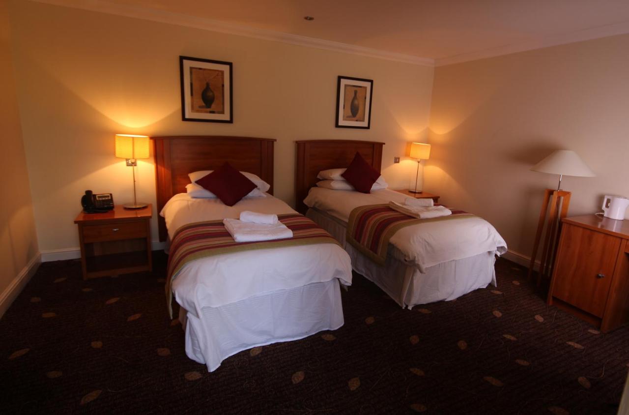Hôtel Plas Derwen à Abergavenny Extérieur photo