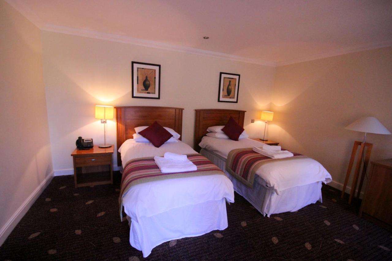 Hôtel Plas Derwen à Abergavenny Extérieur photo