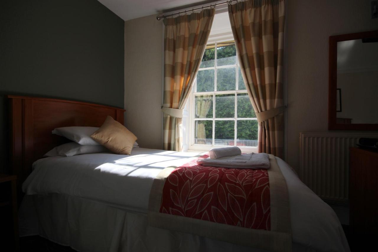 Hôtel Plas Derwen à Abergavenny Extérieur photo