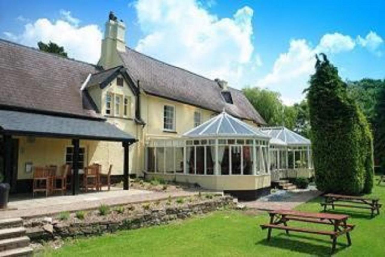 Hôtel Plas Derwen à Abergavenny Extérieur photo